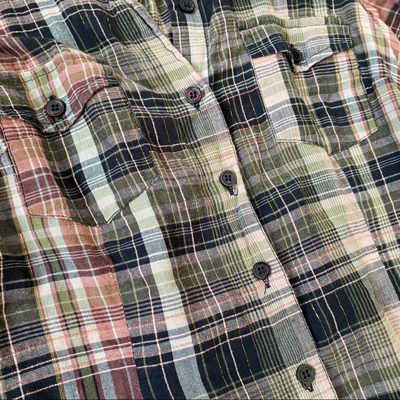 H&M plaid button down shirt - Picture 2 of 5